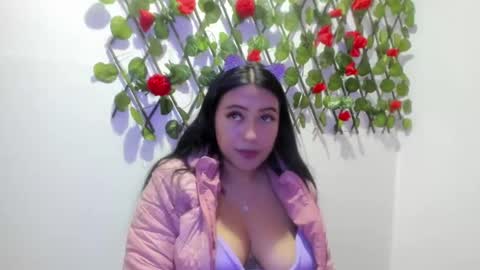 Snapshot of sami_cutte chatting on March 7, 7:38 pm sami_cutte online show from March 7, 7:38 pm