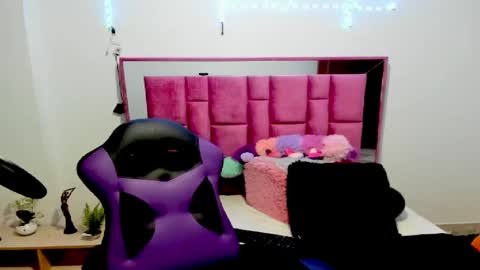 Snapshot of sami_cutte chatting on January 24, 1:56 am sami_cutte online show from January 24, 1:56 am