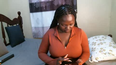 nina online show from September 8, 11:15 pm