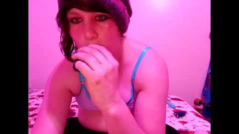 Snapshot of samij6016 chatting on March 11, 5:24 am samij6016 online show from March 11, 5:24 am