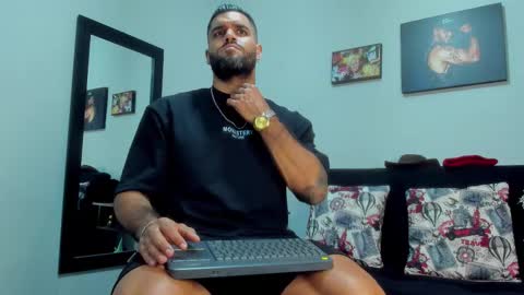 Snapshot of samir_hazard chatting on September 19, 11:19 pm samir_hazard online show from September 19, 11:19 pm