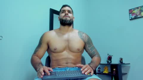 Snapshot of samir_hazard chatting on February 6, 2:55 am samir_hazard online show from February 6, 2:55 am