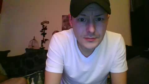 sexy lad looking for fun online show from January 1, 6:16 pm