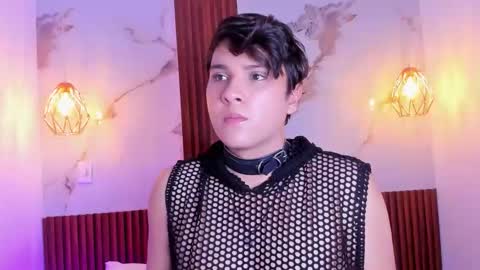 Sam online show from November 18, 3:20 am