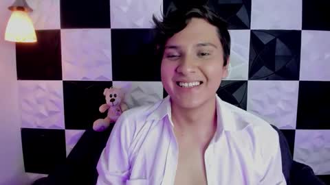 Sam online show from November 25, 3:05 am