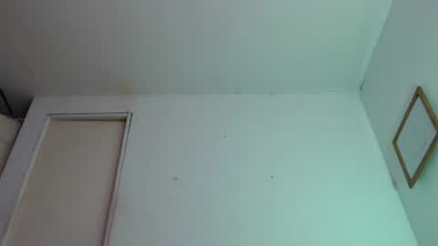 Snapshot of sammy_exotic chatting on December 4, 7:33 am sammy_exotic online show from December 4, 7:33 am