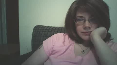 Snapshot of sammy_lyn chatting on February 12, 5:48 pm Sam online show from February 12, 5:48 pm