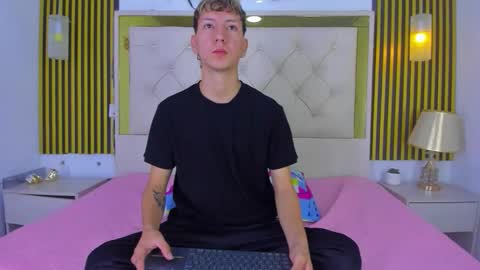 SAMMY online show from November 25, 6:45 am