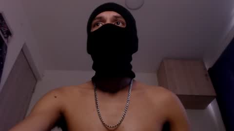Snapshot of samuel_suarez chatting on January 22, 4:33 pm online show from January 22, 4:33 pm