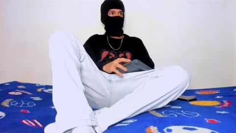   online show from October 21, 11:15 am