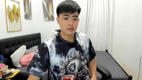 Sam online show from April 28, 3:16 pm