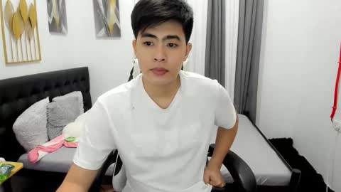 Sam online show from March 29, 10:06 am