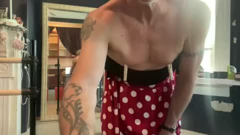 Samuel or Samantha online show from September 16, 4:10 pm