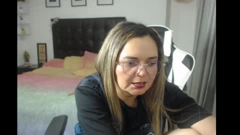 Snapshot of samy_vsn chatting on March 12, 12:42 am samy_vsn online show from March 12, 12:42 am