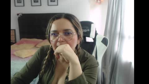 Snapshot of samy_vsn chatting on March 12, 7:04 pm samy_vsn online show from March 12, 7:04 pm