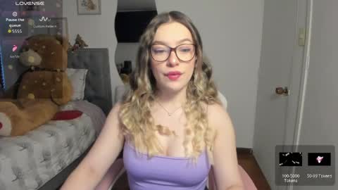 Samanta online show from April 4, 11:06 am