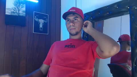 Snapshot of sander_ath chatting on September 17, 12:52 pm Sander online show from September 17, 12:52 pm