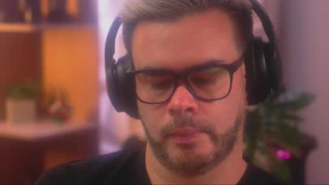 Sanders online show from January 11, 10:27 pm