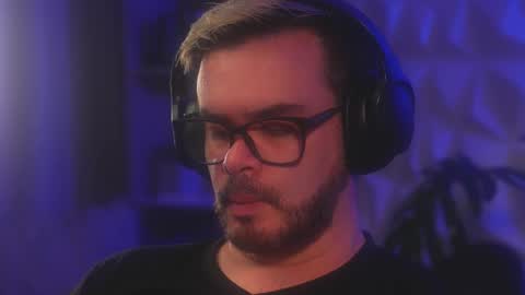 Sanders online show from February 10, 4:59 am