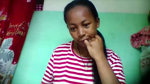 sandra1253099 online show from September 18, 6:28 am