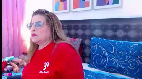 SANDRA online show from March 17, 11:59 am