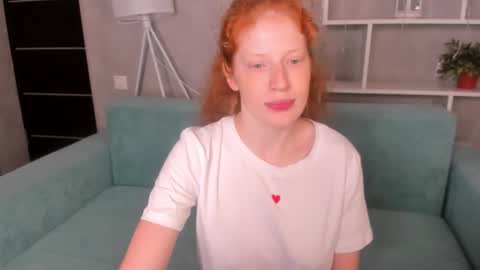 Snapshot of sandra__wilson chatting on September 16, 1:40 am Sandra online show from September 16, 1:40 am