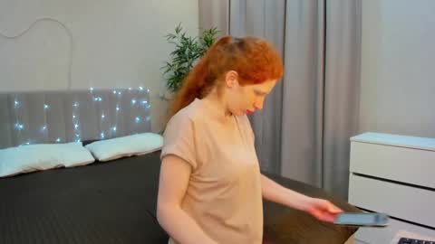 Sandra online show from December 16, 1:35 am