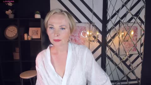 Sandra online show from February 6, 11:53 am