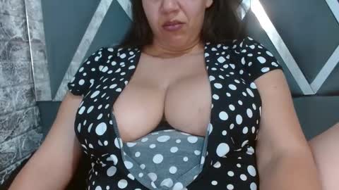 Snapshot of sandraclarkx69 chatting on February 9, 2:29 pm sandraclarkx69 online show from February 9, 2:29 pm