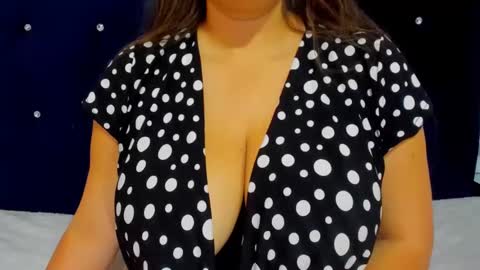Snapshot of sandraclarkx69 chatting on February 16, 2:54 pm sandraclarkx69 online show from February 16, 2:54 pm
