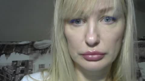 Snapshot of sandraglamour chatting on January 19, 10:17 pm Sandra online show from January 19, 10:17 pm