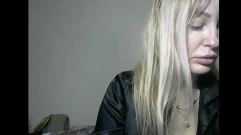 Snapshot of sandraglamour chatting on January 12, 2:09 pm Sandra online show from January 12, 2:09 pm