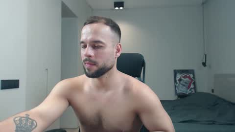 DeAlex online show from March 26, 1:38 pm