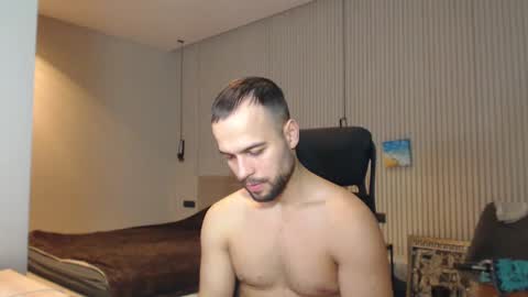 DeAlex online show from February 19, 3:49 pm