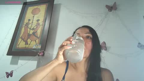 Snapshot of sandy10_vanegas chatting on January 26, 11:39 pm sandy10_vanegas online show from January 26, 11:39 pm