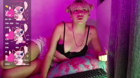 sandy_straw online show from October 20, 1:54 am