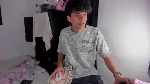 sandy_straw online show from February 23, 8:33 pm