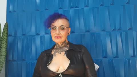Sandy Rose online show from February 11, 9:56 pm