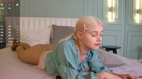 Sandy online show from October 13, 6:04 am