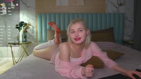 Sandy online show from May 11, 5:47 am