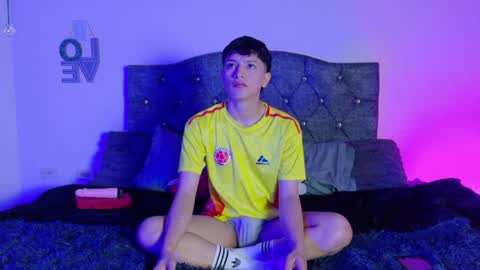 santi online show from May 21, 12:44 pm