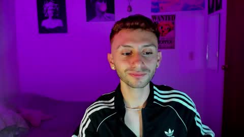 Snapshot of santi_mateo chatting on September 14, 4:48 am Santi online show from September 14, 4:48 am