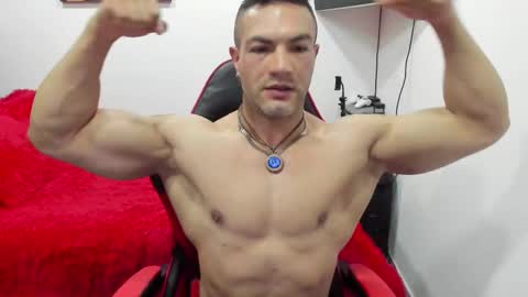 santi_pastori online show from October 20, 5:40 pm