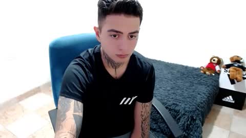 santi_ss online show from October 22, 1:31 am