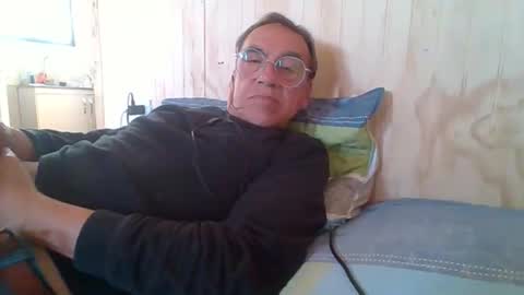 santiago_n online show from November 19, 8:40 pm