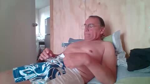 santiago_n online show from January 6, 11:47 am