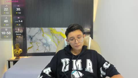 santiago_russo18 online show from September 21, 1:15 pm