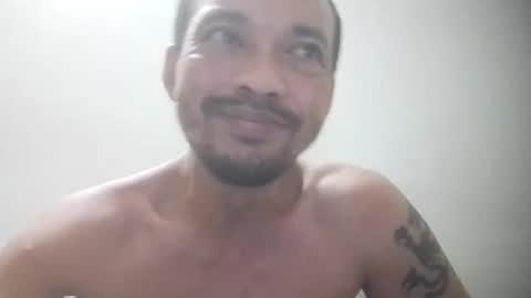 santichai561323 online show from October 18, 6:23 pm