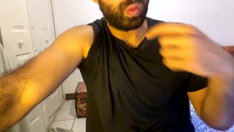 Snapshot of santopapi69 chatting on March 1, 3:21 am Papi online show from March 1, 3:21 am