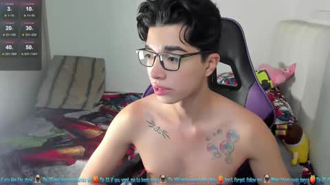 Snapshot of santy7u7 chatting on March 5, 1:06 pm Mr. Santiago online show from March 5, 1:06 pm